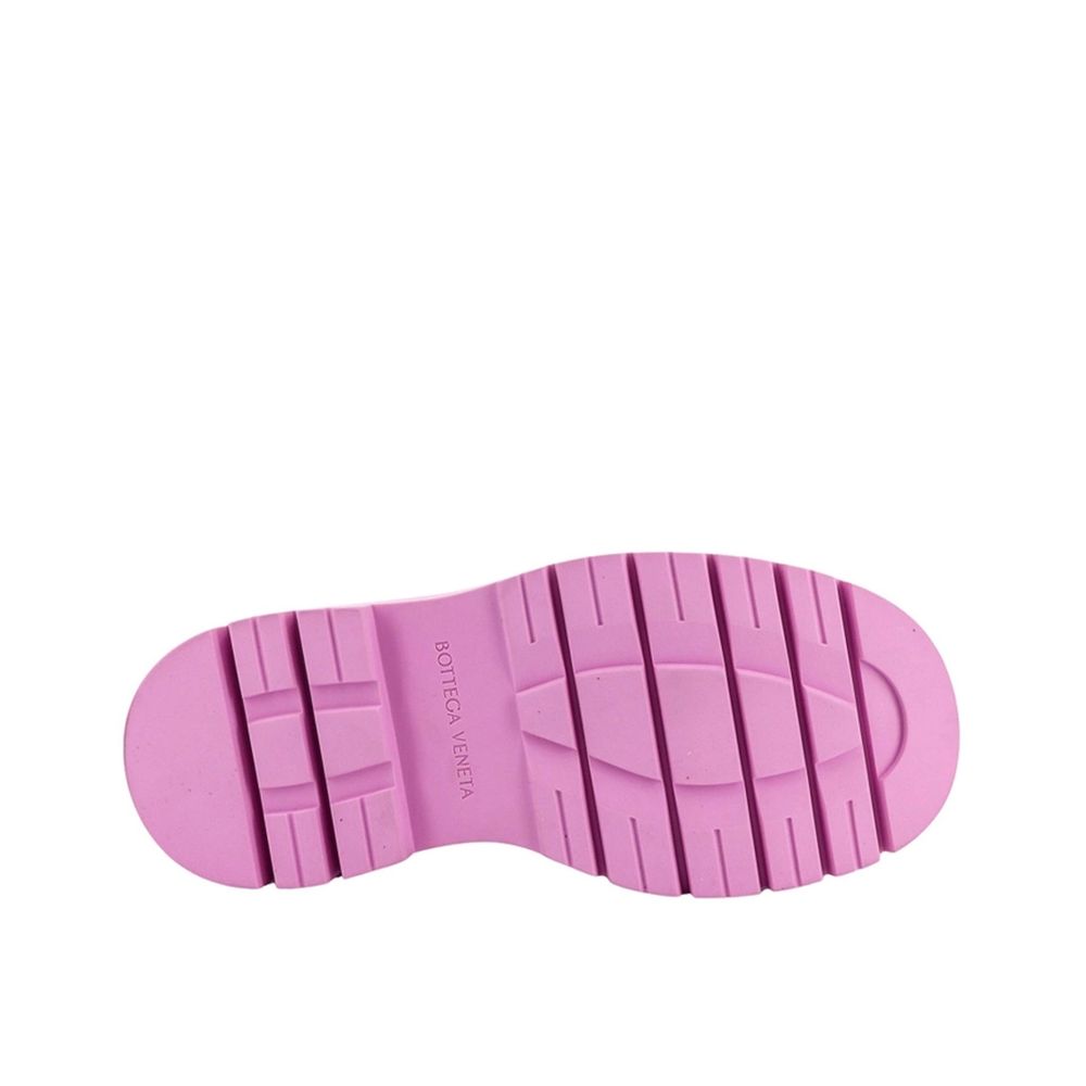 Bottega Veneta Black Calfskin Chelsea Boots